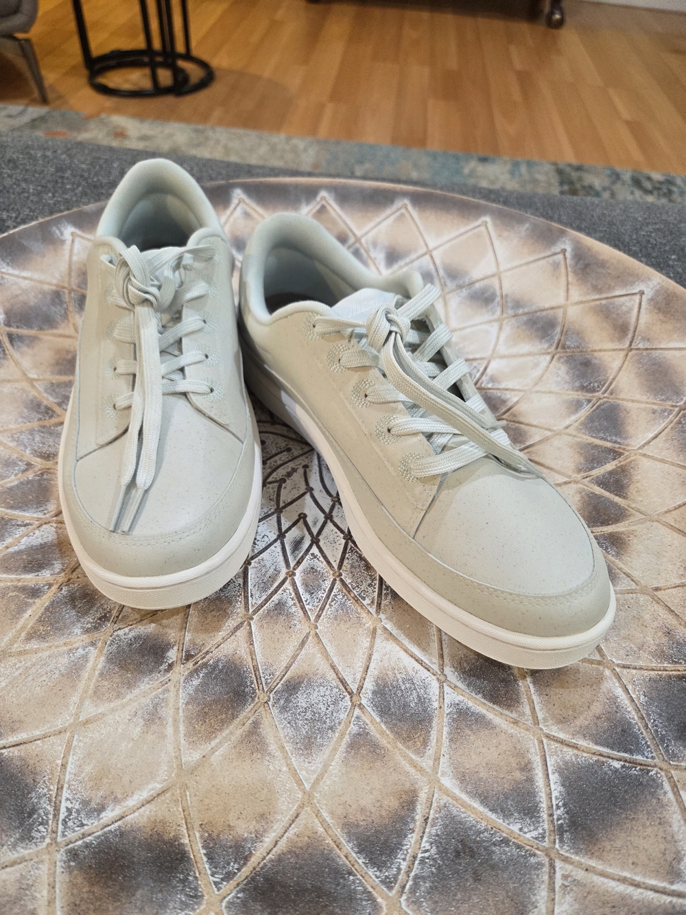 A9llbirds Women’s Sneakers in Dove, Gray, Size 9, Never Worn